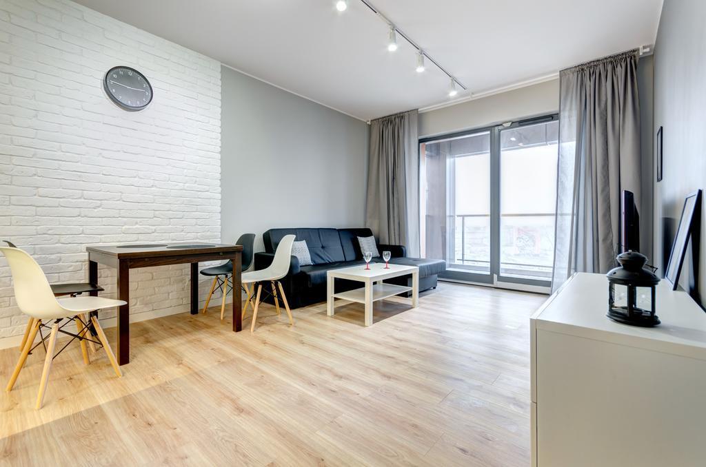 Dom & House - Apartments Brabank Old Town กดัญสก์ ภายนอก รูปภาพ
