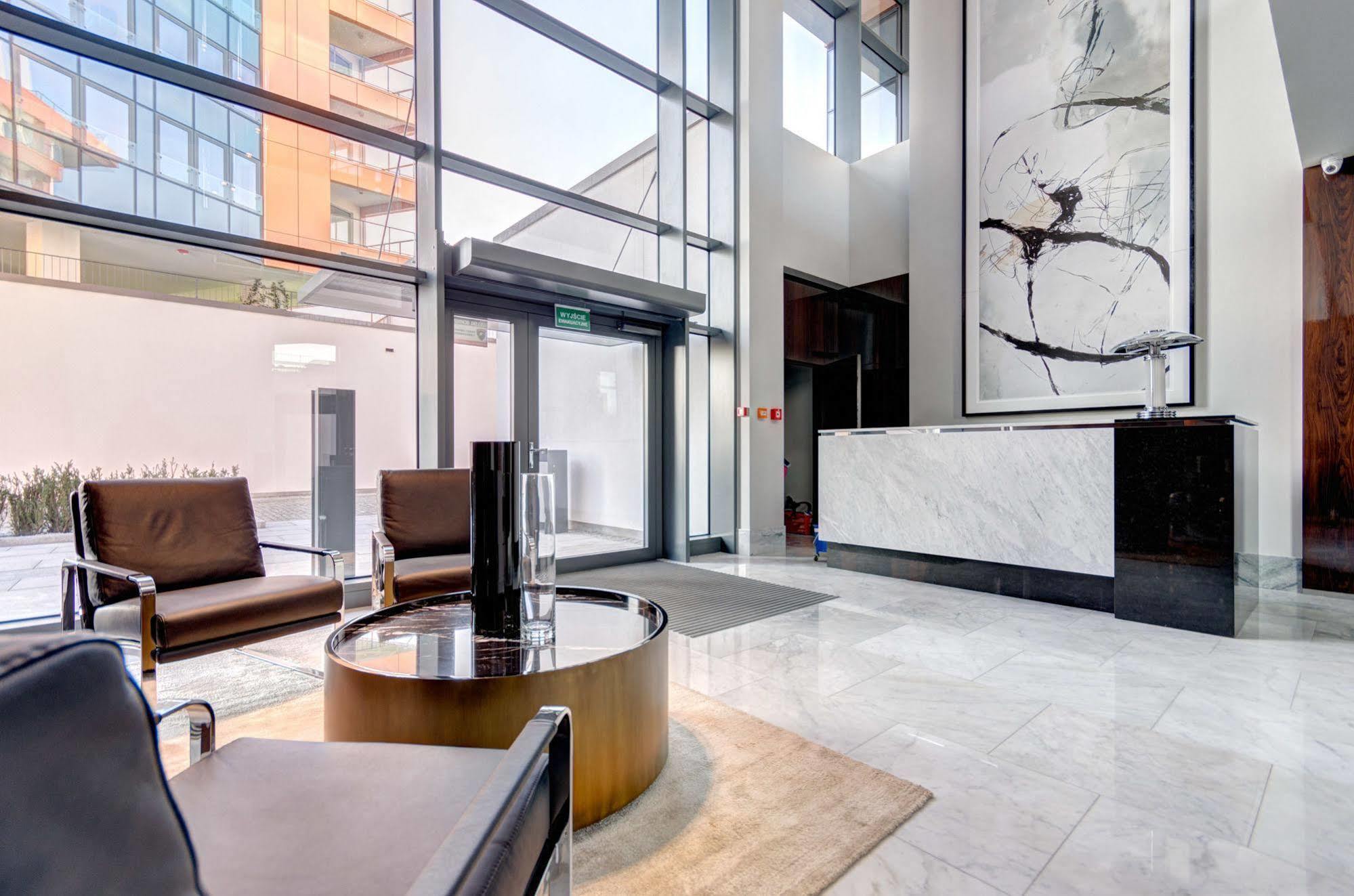 Dom & House - Apartments Brabank Old Town กดัญสก์ ภายนอก รูปภาพ