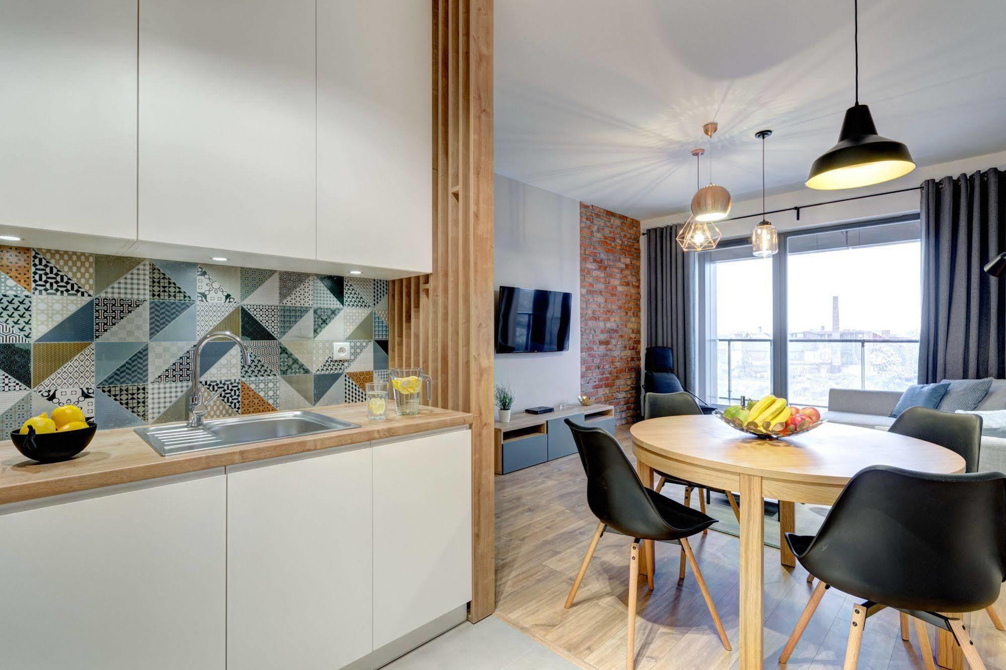 Dom & House - Apartments Brabank Old Town กดัญสก์ ภายนอก รูปภาพ